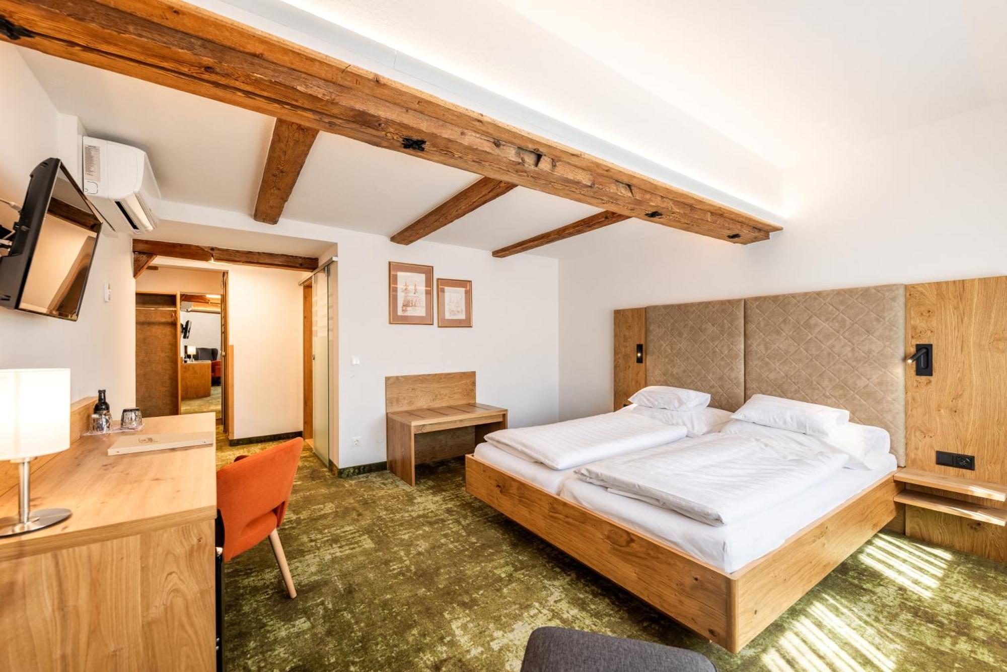 Gastagwirt Hotel Eugendorf Ngoại thất bức ảnh